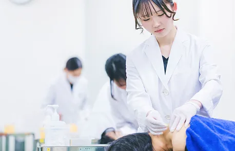 鍼灸師