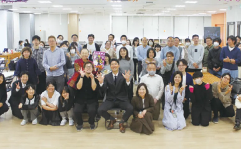<strong class="u-color-current">同じ目標を持つ仲間ができる</strong>