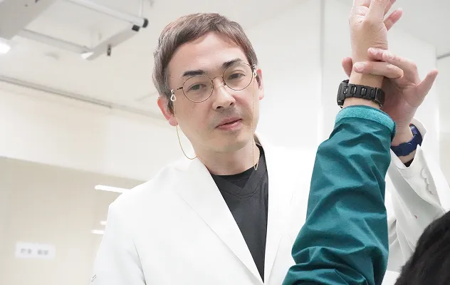鷲見 秀人