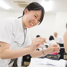 伊津